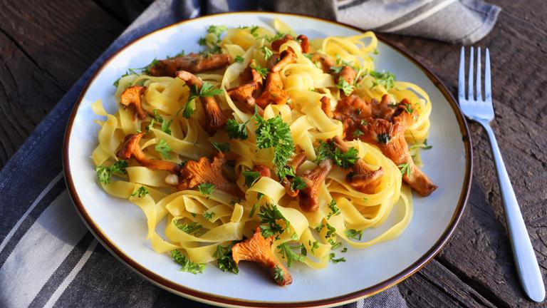 Pfifferling Pasta und Bruschetta