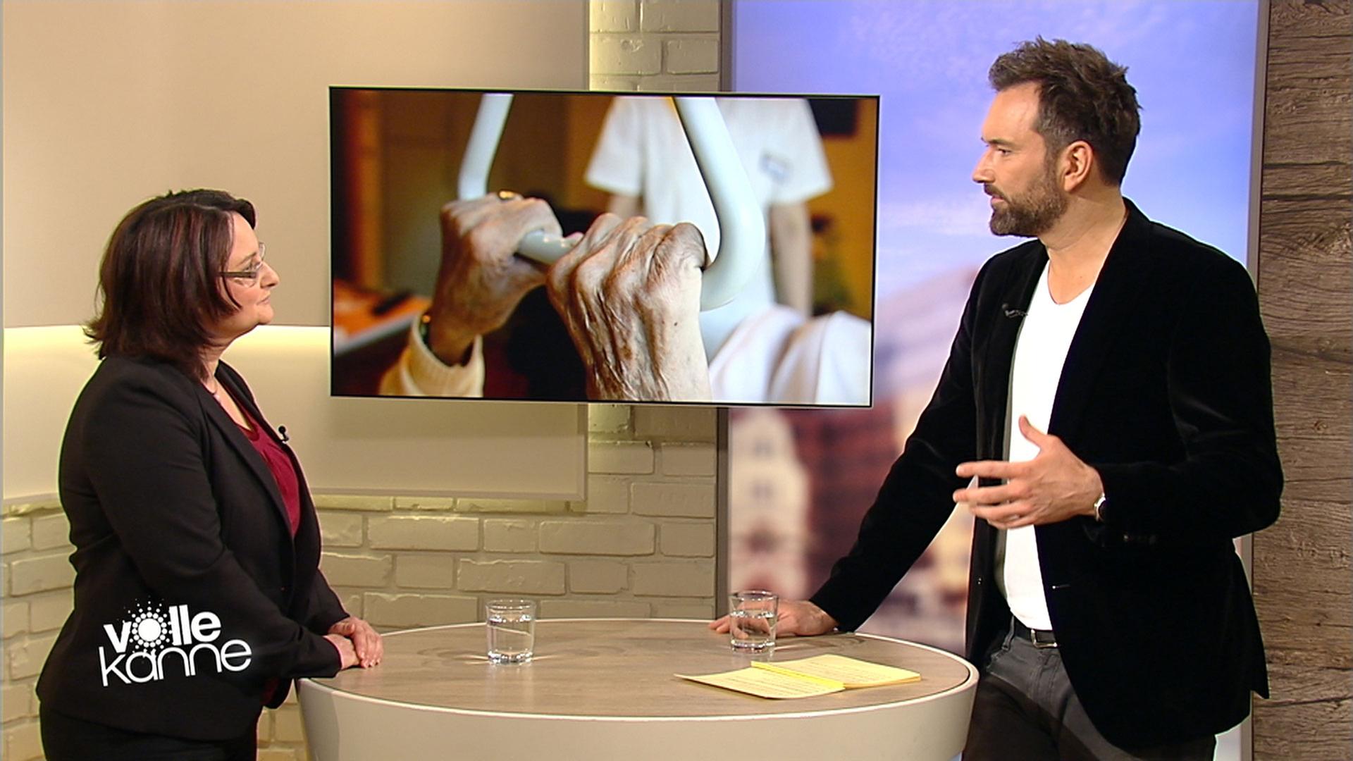 Sabine Wolter von der Verbraucherzentrale NRW im Gespräch mit Moderator Ingo Nommsen