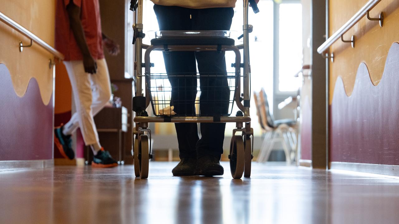 Federal government plans nursing care reform - | Nursing Council ...