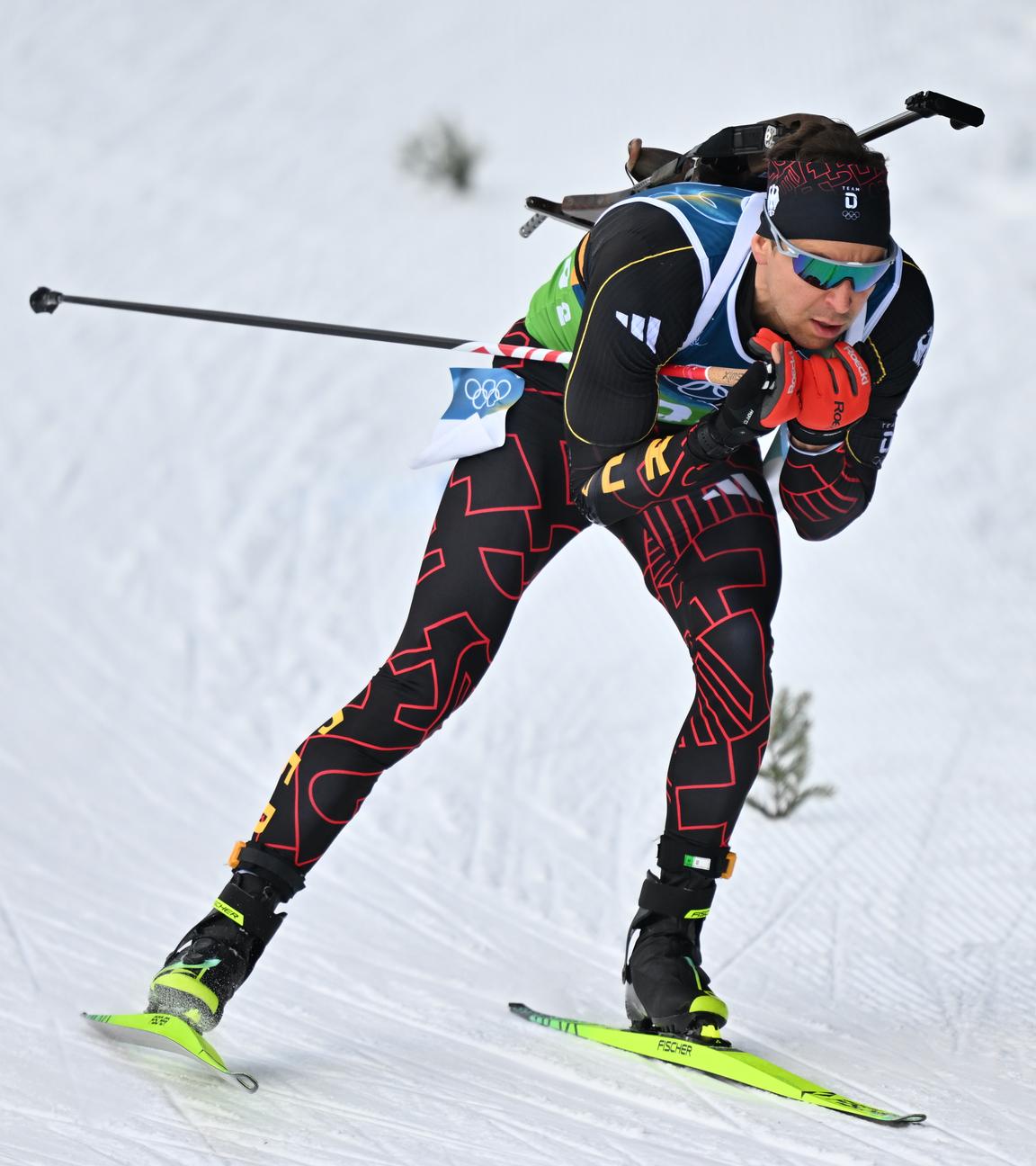 Philipp Nawrath beim Biathlon in Aktion am 08.02.2026 in Antholz. 