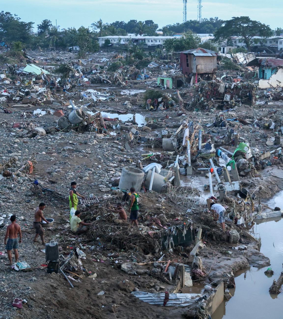 Philippinen: Trümmer durch den Taifun "Kalmaegi".