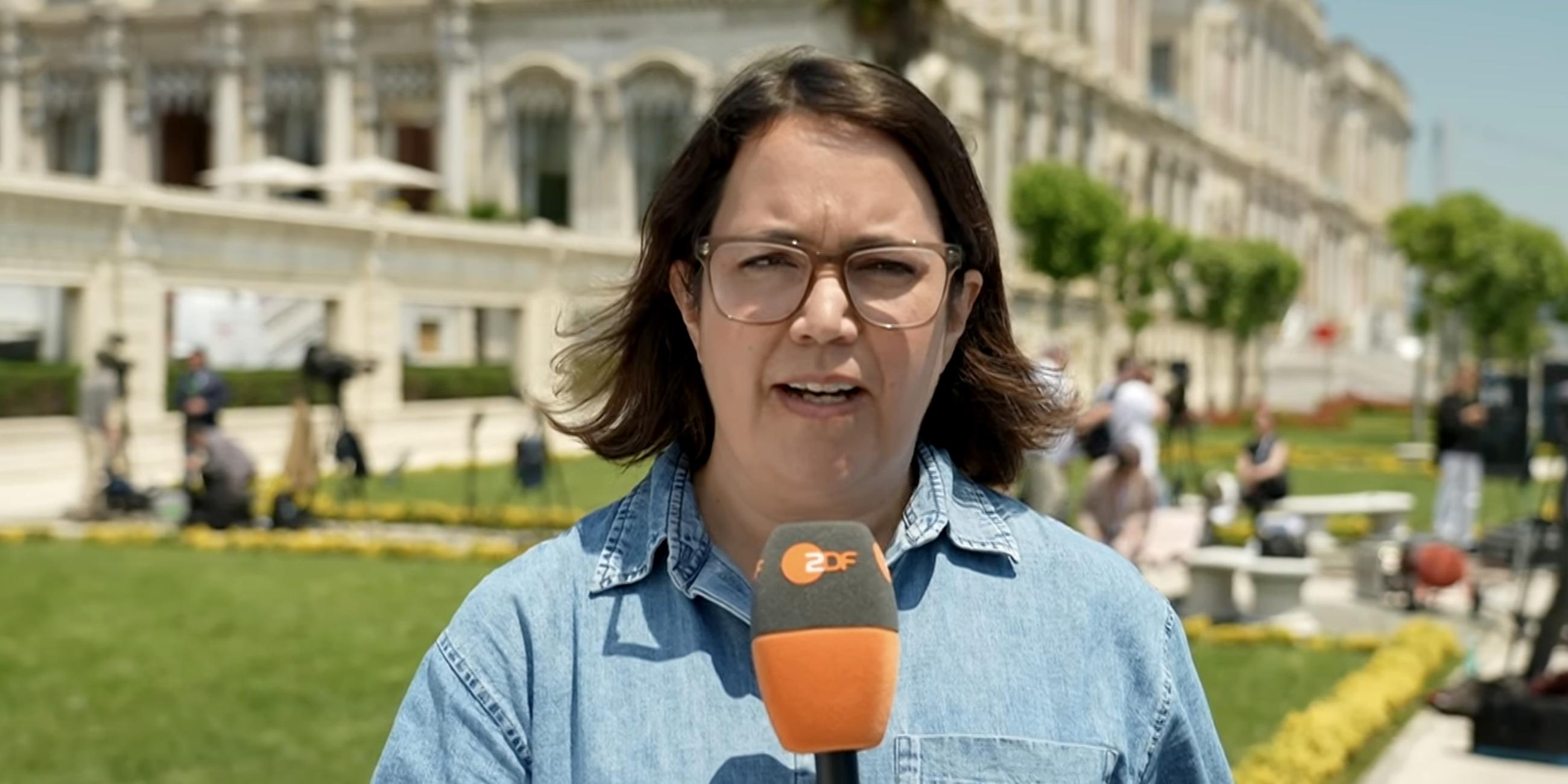ZDF-Korrespondentin Phoebe Gaa aus Istanbul