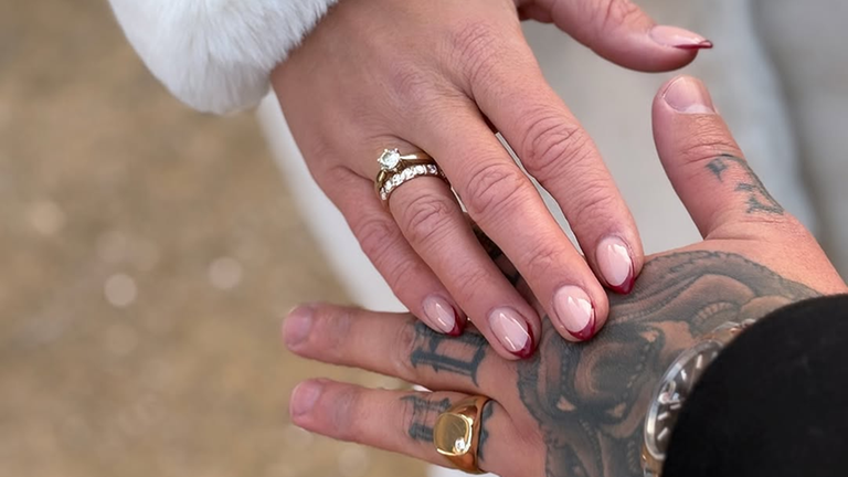 Pia Tillmanns und Zico Banachs Hände