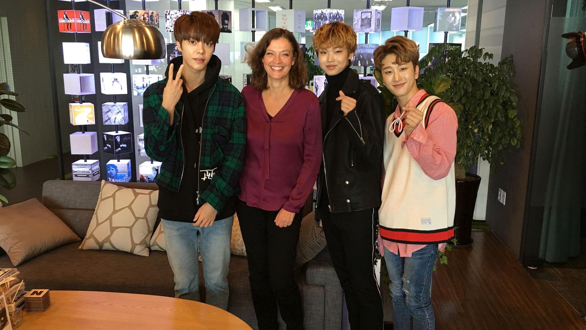 Bei der K-Pop-Band "New Kidd" 