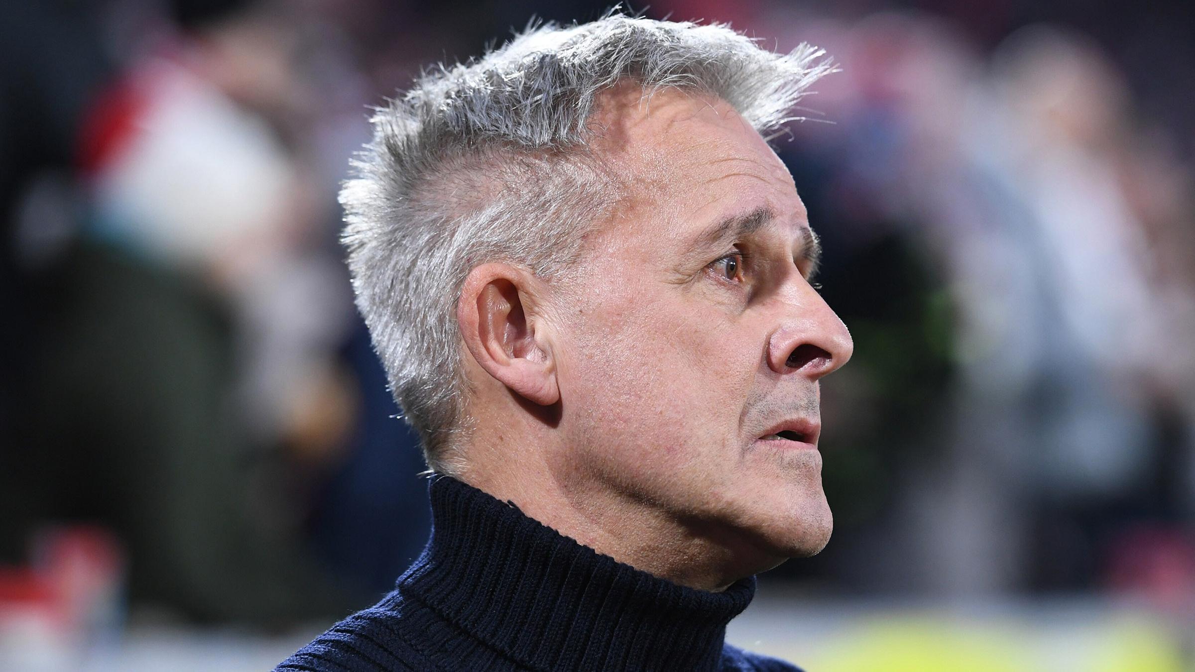 Pierre Littbarski während eines Fußballspiels im RheinEnergieStadion in Köln
