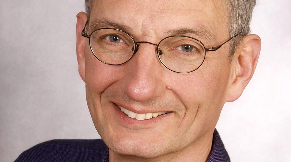 Porträt von Prof. Dr. Pietro Nenoff, Dermatologe und Laborarzt in Leipzig-Mölbis