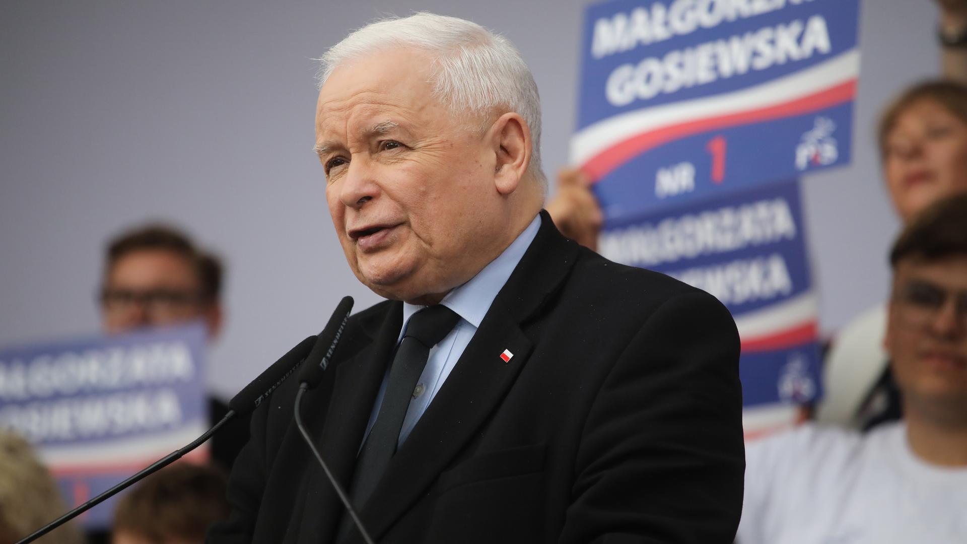 Jaroslaw Kaczynski bei einer Rede.