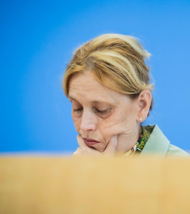 Bundesfamilienministerin Prien bei einer Pressekonferenz zur Vorstellung der aktuellen PISA-Studie.