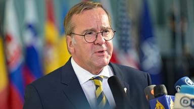 Verteidigungsminister Boris Pistorius auf dem Nato-Verteidigungsministertreffen in Brüssel