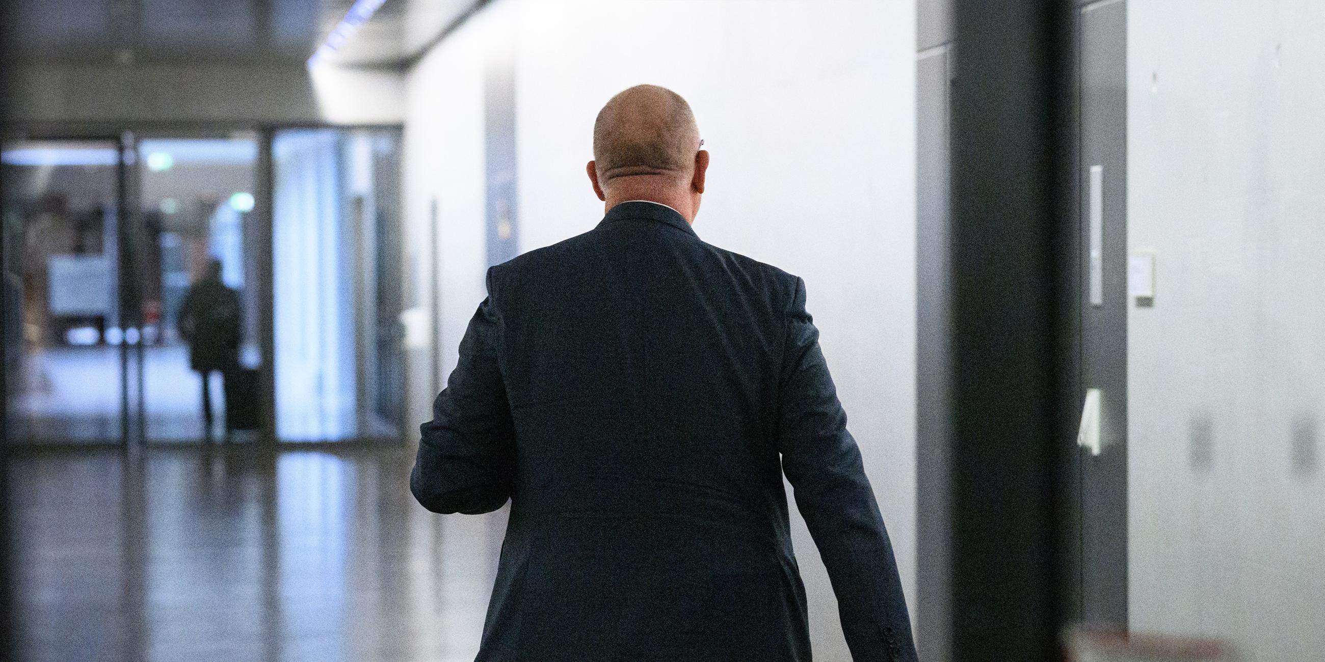 (Archivbild) Jan Stöß, Leiter der Abteilung Recht und Organisation im Bundesministerium der Verteidigung (BMVg), kommt zur Sitzung des Parlamentarischen Kontrollgremiums
