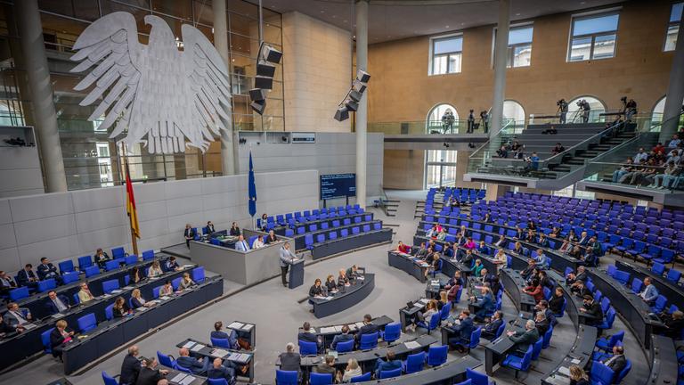 Plenarsaal im Bundestag während einer Aktuellen Stunde