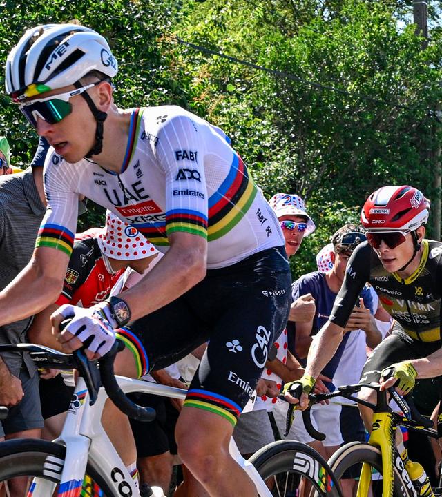 Tadej Pogacar auf der 11. Etappe vor Jonas Vingegaard