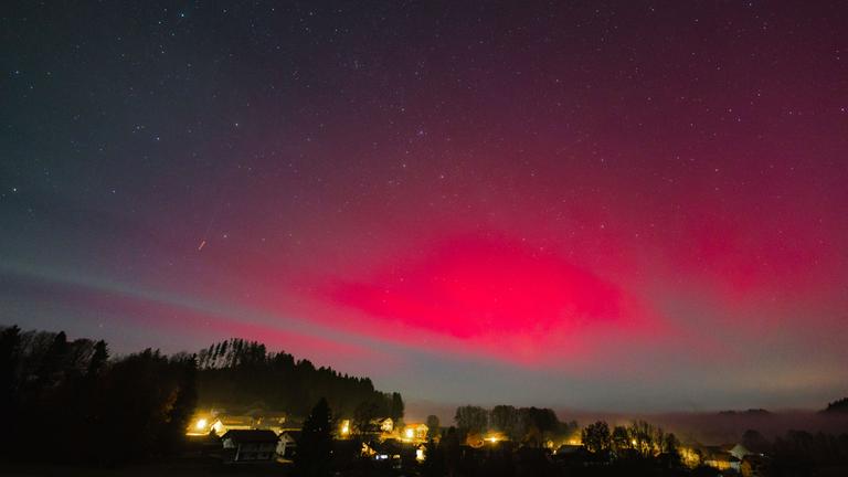 Polarlichter über Bayern, aufgenommen am 12.11.2025