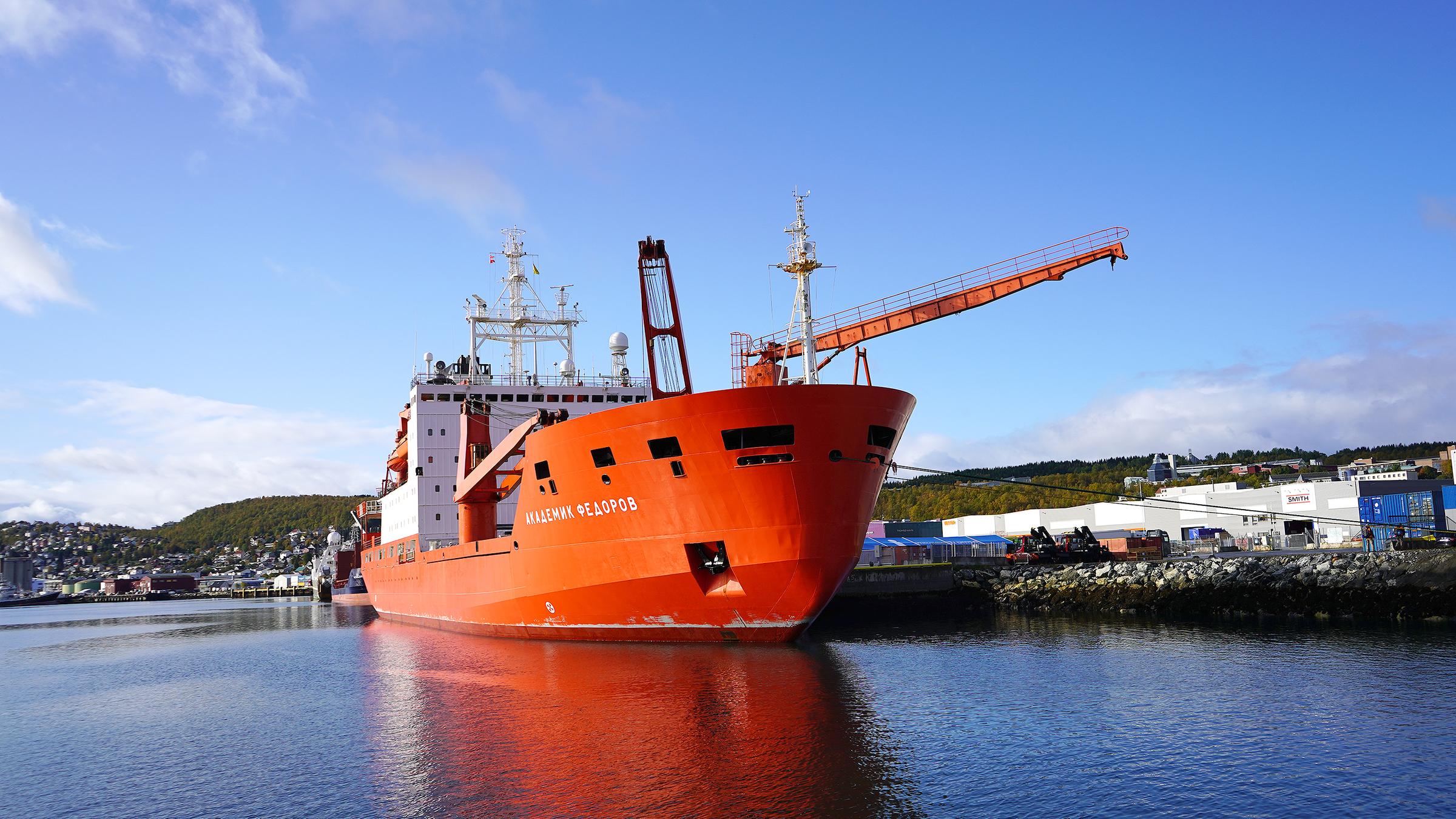Akademik Fedorow ist einer der zusätzlichen Eisbrecher, die Polarstern unterstützen werden und heute mit aufbrechen in die Arktis.