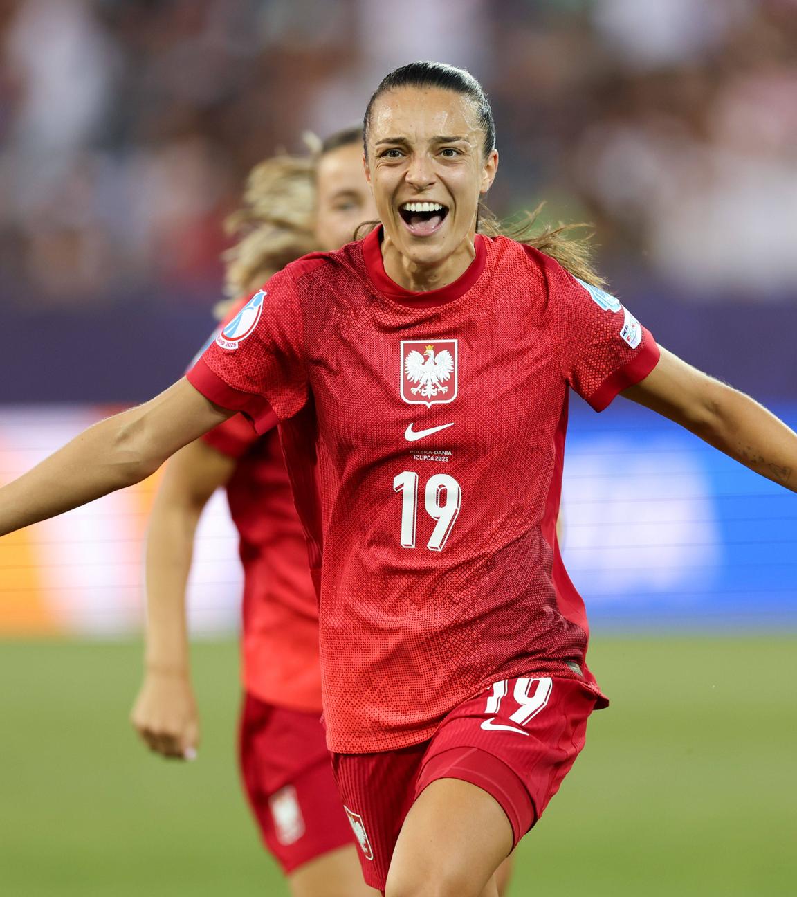 Natalia Padilla von den polnischen Frauen feiert ihr Tor zum 1:0.