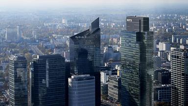 Blick auf die Skyline Warschaus.