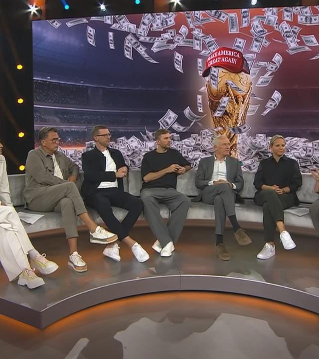 Die Fußball-Expertinnen und Experten des ZDF im ZDF-WM-Studio
