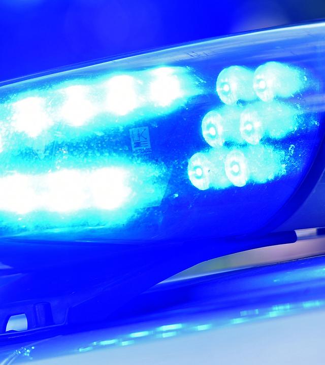 Blaulicht auf einem Polizeiwagen am 26.05.2020 in München