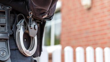 Ein Polizist in Brandenburg