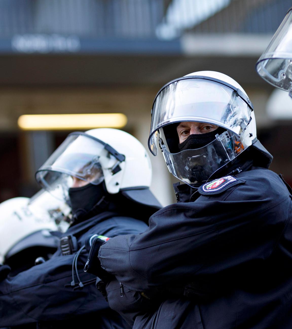 Polizei-Einsatz im Fußball-Stadion