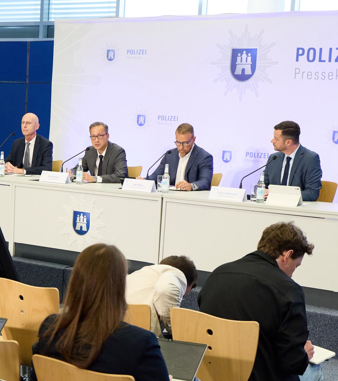 Polizei-PK zu Haftbefehl wegen Mordverdacht im Internet 
