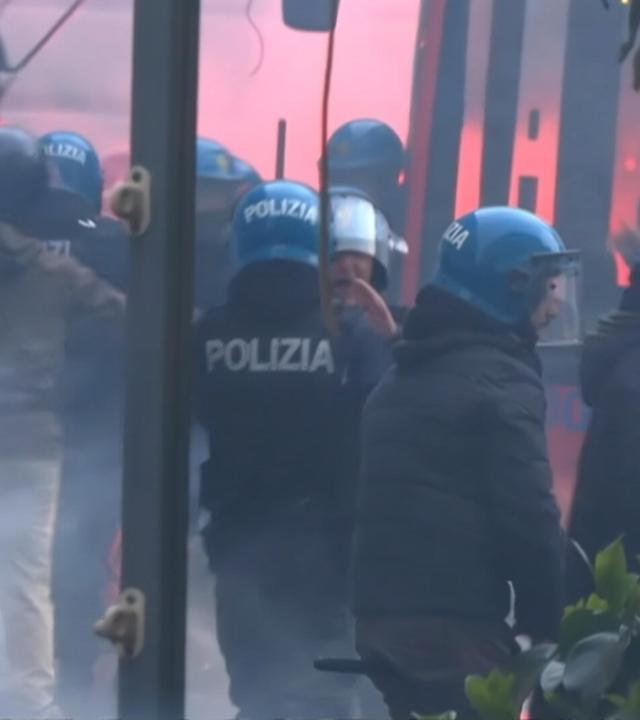 Polizeieinsatz gegen Eintracht-Fans in Neapel