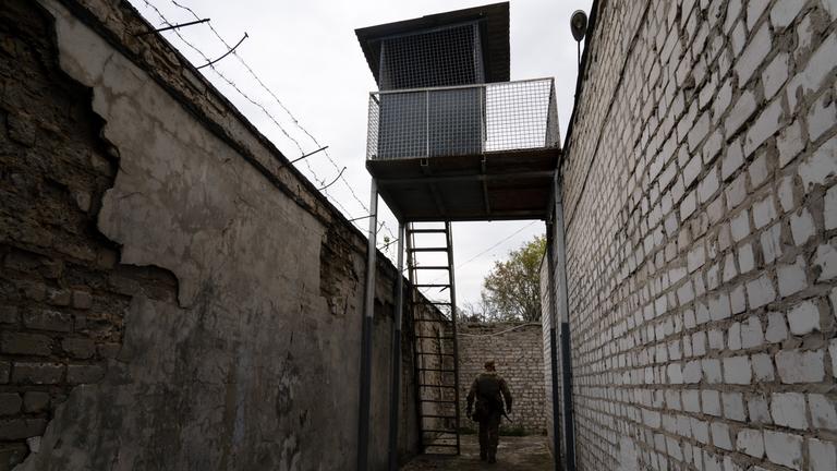 Eine Polizeiwache in Kupiansk, die während der russischen Besetzung als Gefängnis genutzt wurde.