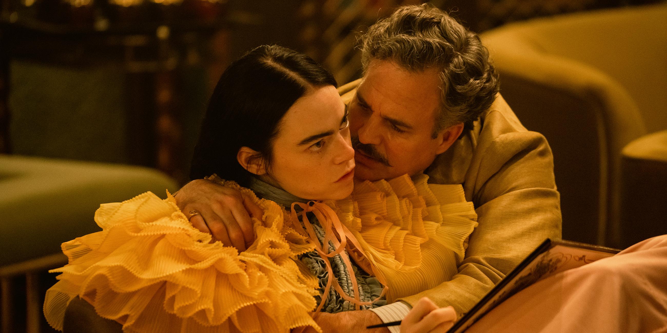 Eine Szene aus dem Film "Poor Things" mit Emma Stone und Mark Ruffalo in ihren Rollen.