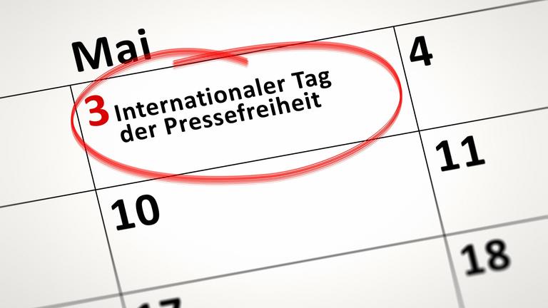 Kalenderblatt, auf dem Internationaler Tag der Pressefreiheit markiert ist