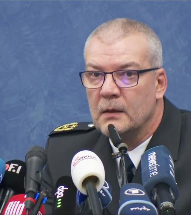 Pressekonferenz der Polizei in Magdeburg