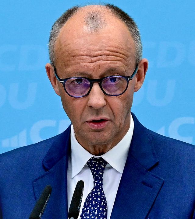 Auf dem Bild ist Friedrich Merz zu sehen.
