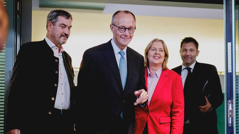 Pressekonferenz nach Koalitionsausschuss mit Söder (v.l.), Merz, Bas und Klingbeil (r)