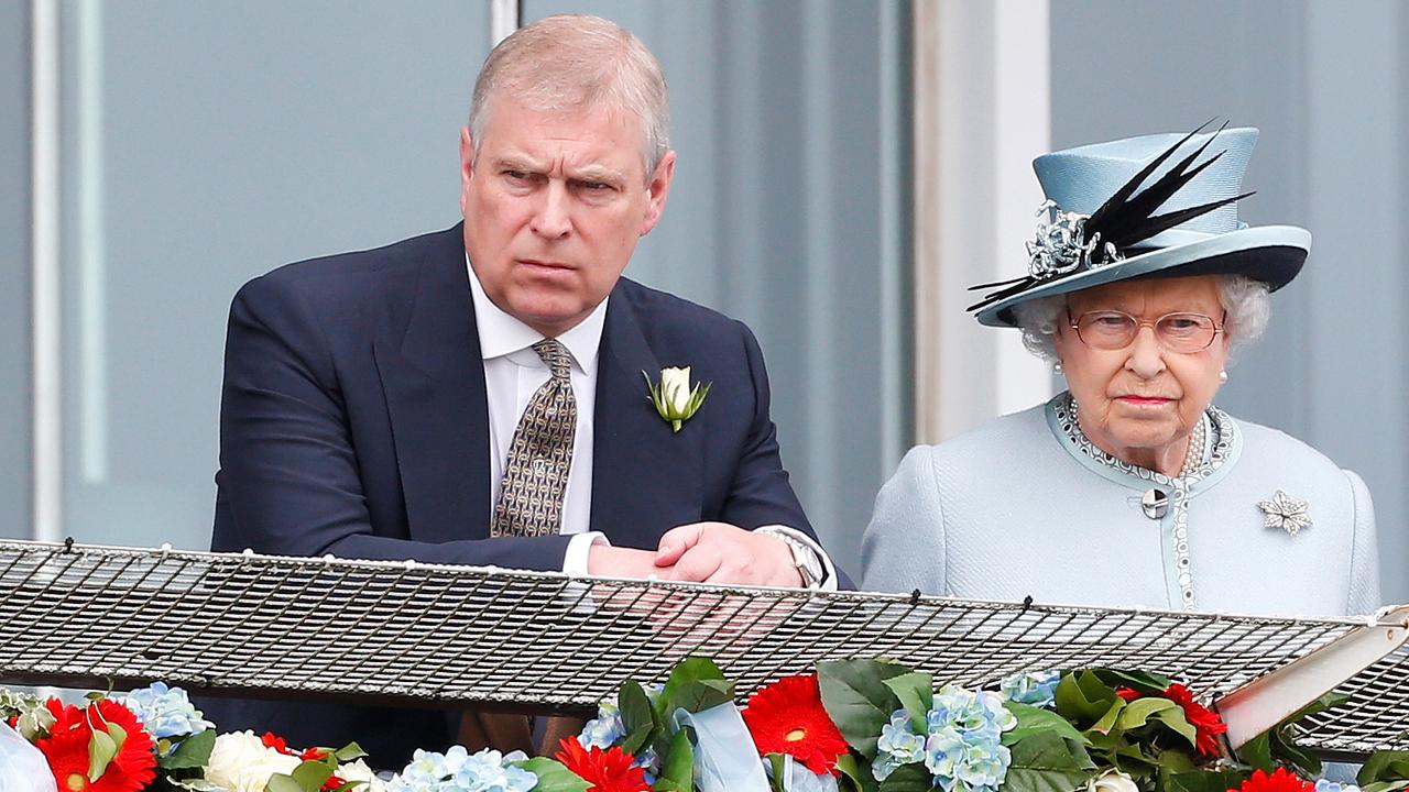 Prinz Andrew und Queen Elizabeth, aufgenommen am 20.11.2019 in London (Großbritannien)