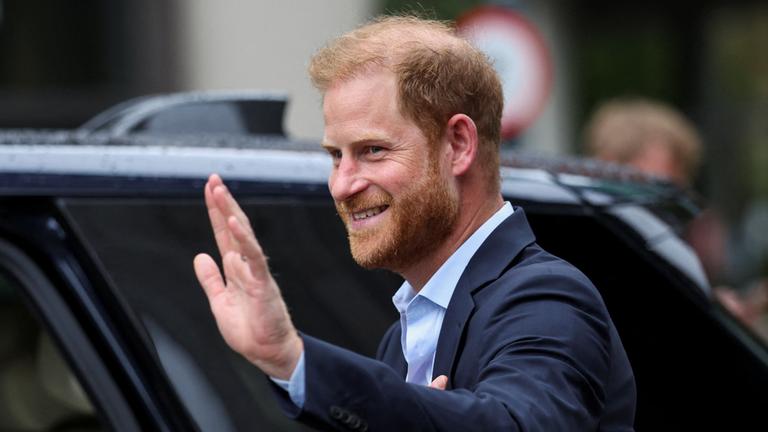 Harry der Herzog von Sussex  verlässt das Centre for Blast Injury Studies des Imperial College London im Sir Michael Uren Hub in White City, West-London. Aufnahmedatum: Mittwoch, 10. September 2025.
