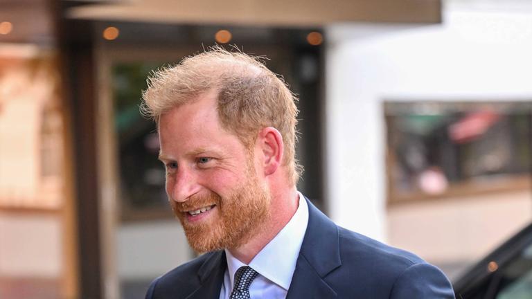 Prinz Harry strahlt bei den WellChild Awards