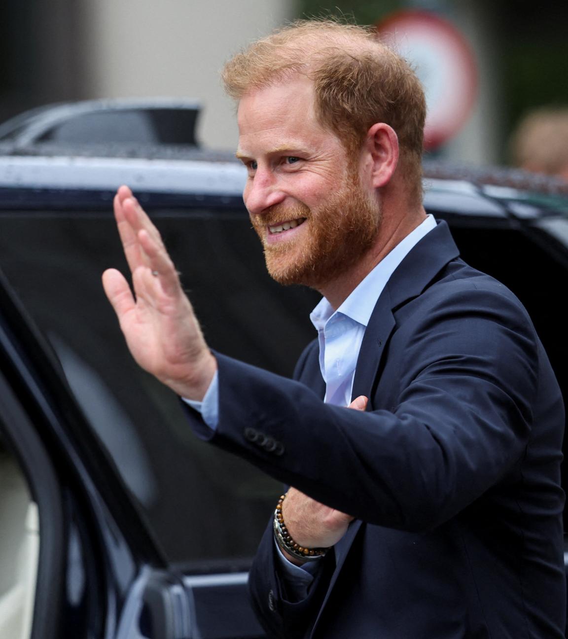 Adel: Prinz Harry besucht das Zentrum für Explosionsverletzungsstudien am Imperial College in London