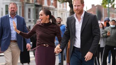 Der britische Prinz Harry und seine Frau Herzogin Meghan treffen zu einem Besuch im «Himmah Hub» in Nottingham ein