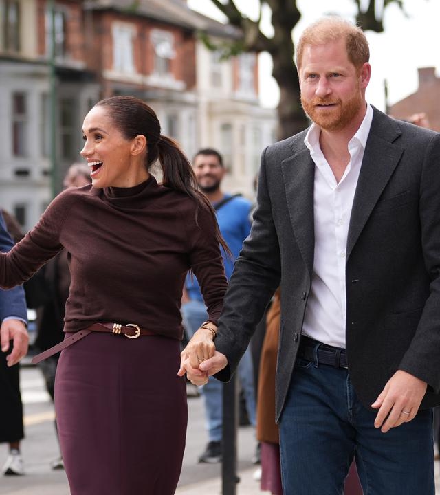 Der britische Prinz Harry und seine Frau Herzogin Meghan treffen zu einem Besuch im «Himmah Hub» in Nottingham ein