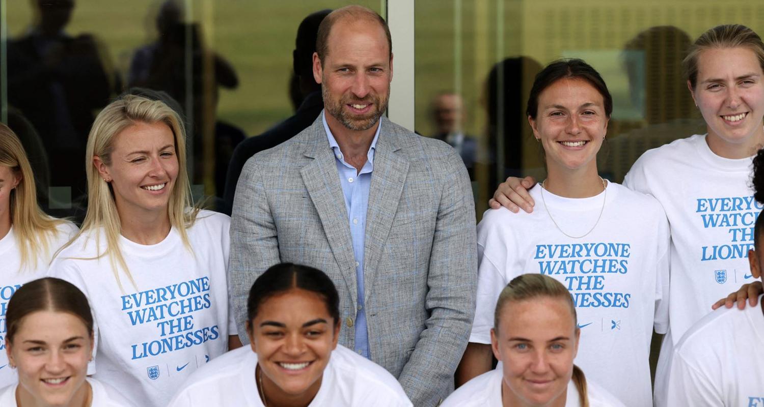 Prinz William trifft die englische Frauen-Fußballnationalmannschaft