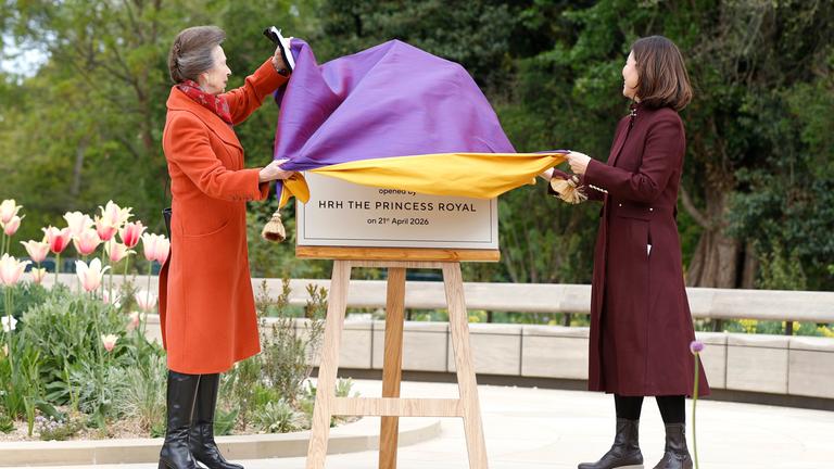 Prinzessin Anne gedenkt Königin Elizabeth II.