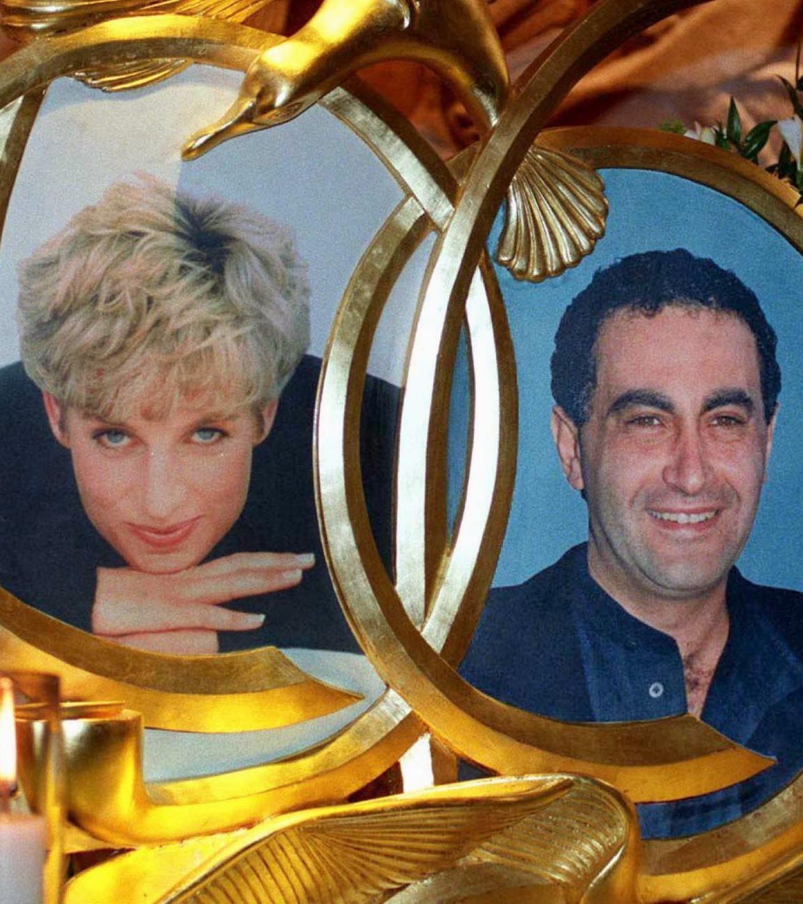 Eine Bronze-Skulptur mit Fotos von Prinzessin Diana und ihrem Freund Dodi.