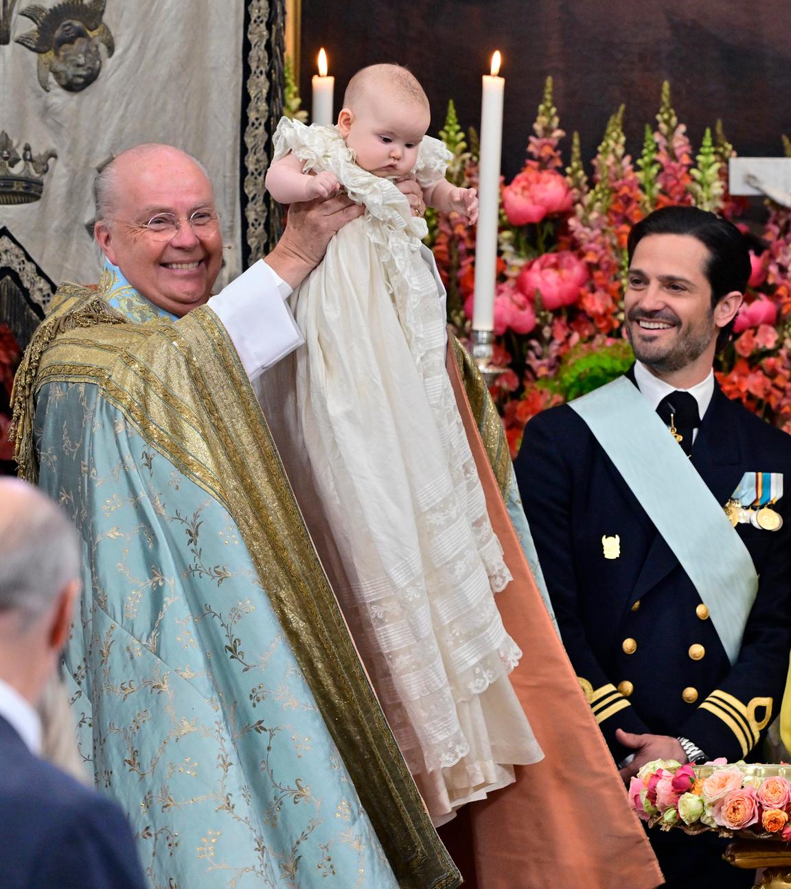 Schwedische Königsfamilie feiert royale Taufe