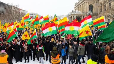 Solidaritätsdemos: Sorge vor Autonomieverlust der Kurden