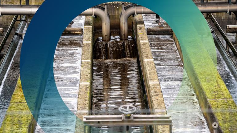 Nachklärbecken der Kläranlage in Bottrop