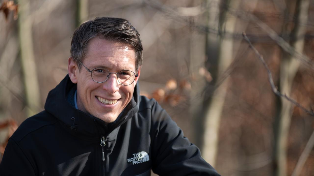 Prof. Nico Eisenhauer kennt sich mit Insekten und Würmern aus.