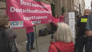 Proteste für das Deutschlandticket