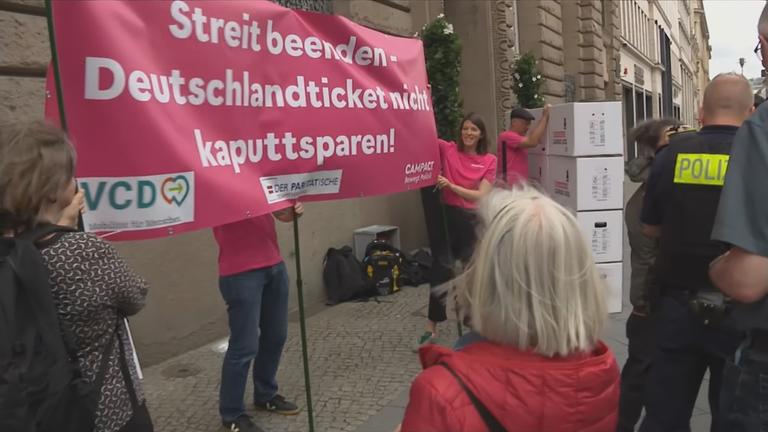 Proteste für das Deutschlandticket