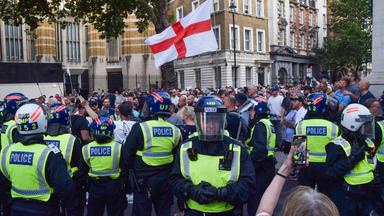 Proteste in London nach Messerattacke auf Kinder in Southport.