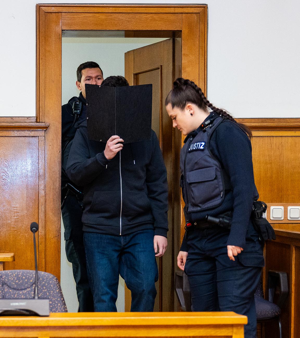 Prozess um Mord an Polizisten in Völklingen gestartet