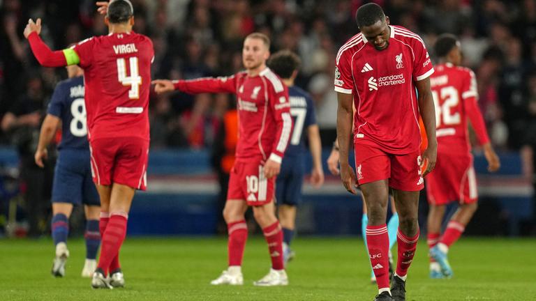 Champions-League-Viertelfinale, Hinspiel Paris Saint-Germain - FC Liverpool: Liverpools Ibrahima Konate lässt den Kopf hängen.